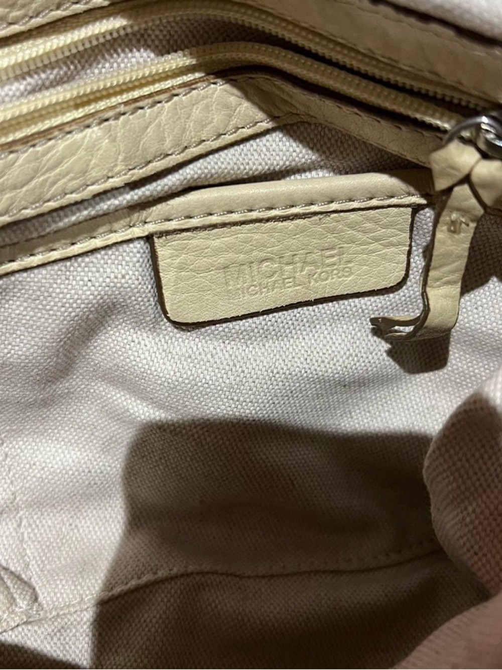 Michael Kors Beige Leather - Picture 10 of 12